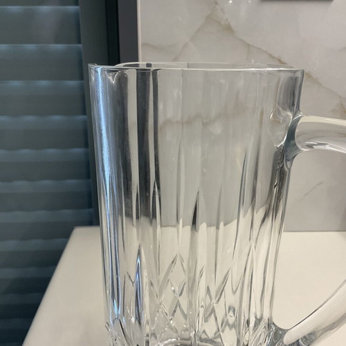Crystal Pitcher like new, heavy crystal, 23 cm height