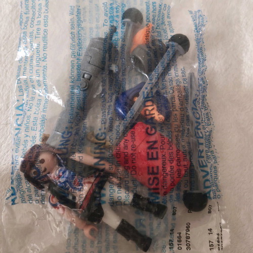 Playmobil closed pirate figure set new