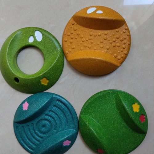 Plan Toy golf like new with 3 challenging courses and 1 hole