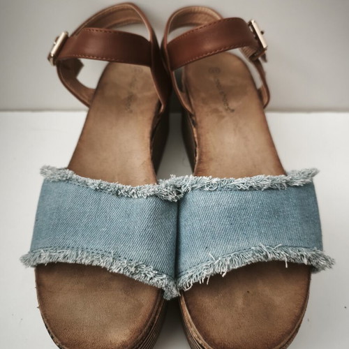 Flatform sandals Ideal Shoes like new, size 41, blue and brown