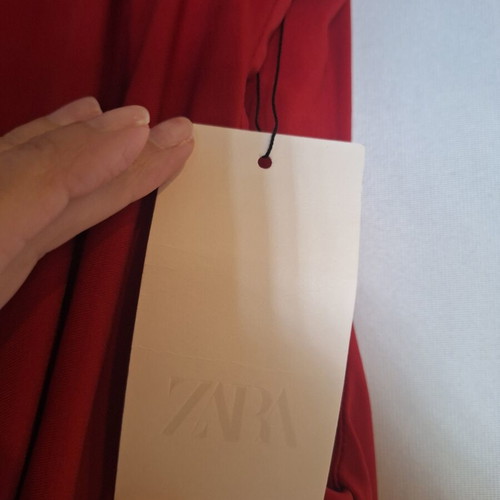 Zara top new in red, size M