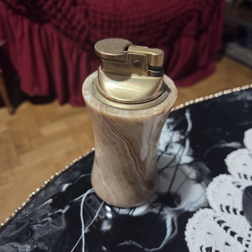 Lighter in marble pastel case, used, needs flint replacement