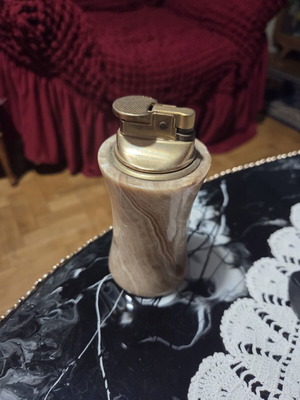 Lighter in marble pastel case, used, needs flint replacement
