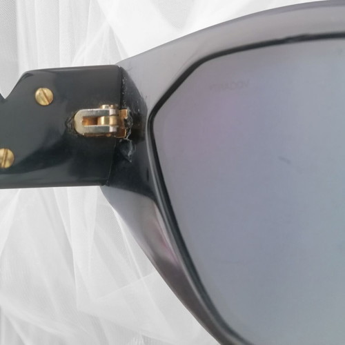 Vogart by Police Vintage Catseye Sunglasses Used Black Model 3087
