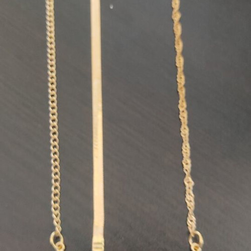 Anklet set of 3, like new, gold color
