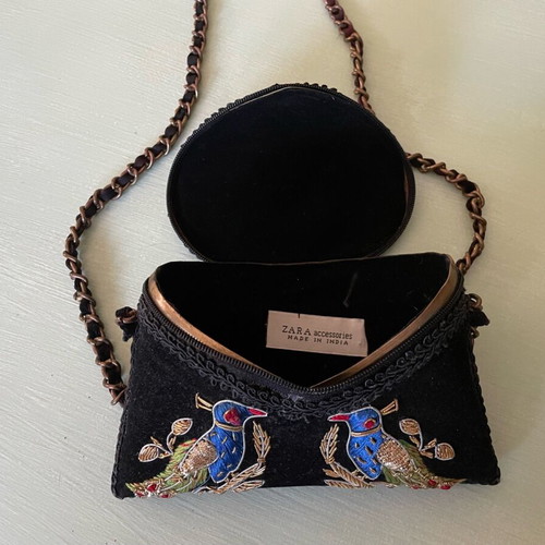 Boho Zara shoulder bag like new with velvet and embossed embroidery