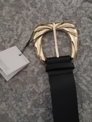 Zara women's belt new, 1 meter length, black with gold buckle