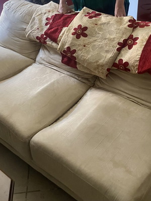 Cream corner sofa with recliner, 3-seater