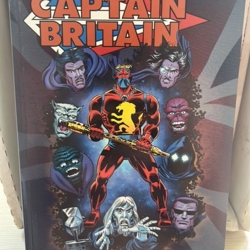 Captain Britain Marvel graphic novel like new, English