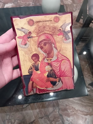 Icon of Panagia Kernitsis in like new condition