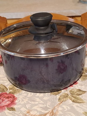 Κατσαρόλα αντικολλητική Tefal 4,5 λίτρων σαν καινούργια