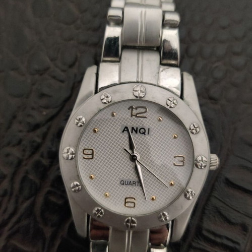 Anqi wristwatch women's like new