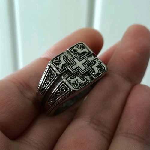 Men's stainless steel embossed ring with cross size 22 new