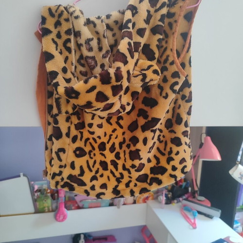 Sleeveless leopard hoodie vest for girl 3-4 years used