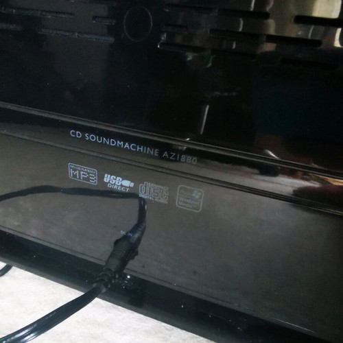 Phillips AZ1880 portable stereo used with CD, FM, USB