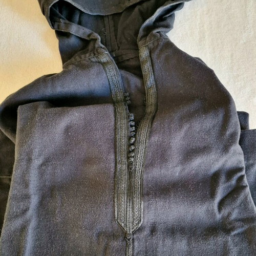 Moroccan men's kelebia like new, black, woolen