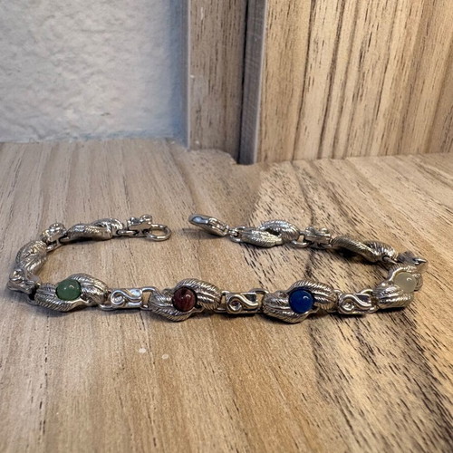 Unisex bracelet with semiprecious stones