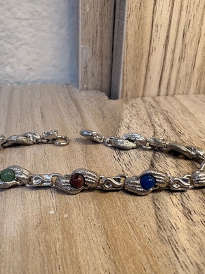 Unisex bracelet with semiprecious stones