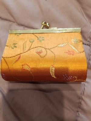Women's wallet like new, lipstick case function