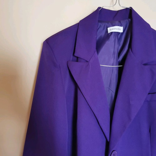 Blazer with shoulder pads short purple like new