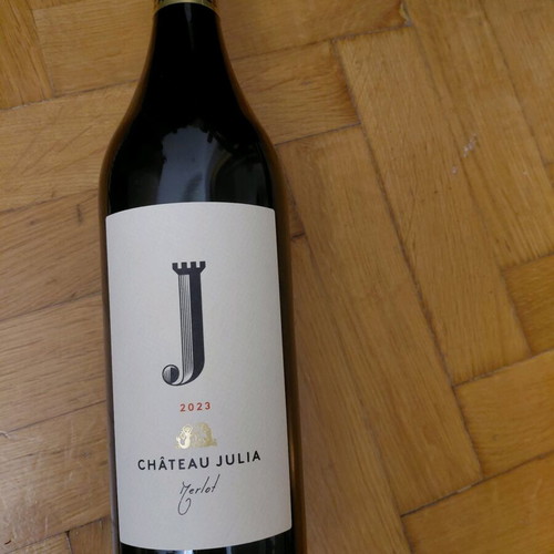 Wine Château Julia Merlot 2023 new