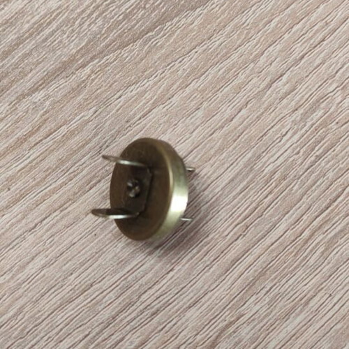 Strong magnet with legs new in various colors
