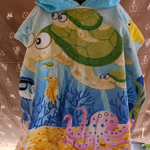 Bathrobe and towel used for boy 6/8 years old