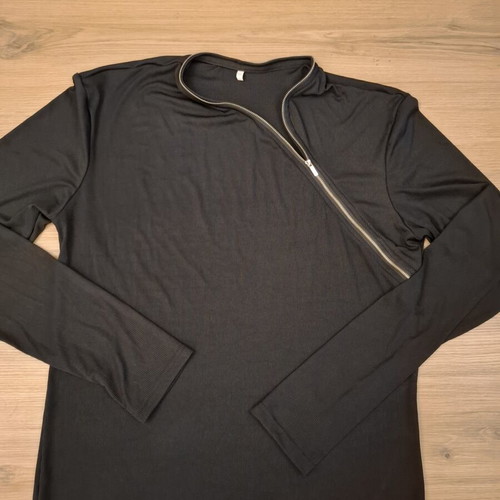 Blouse with zipper XL like new, black, thumb hole sleeve