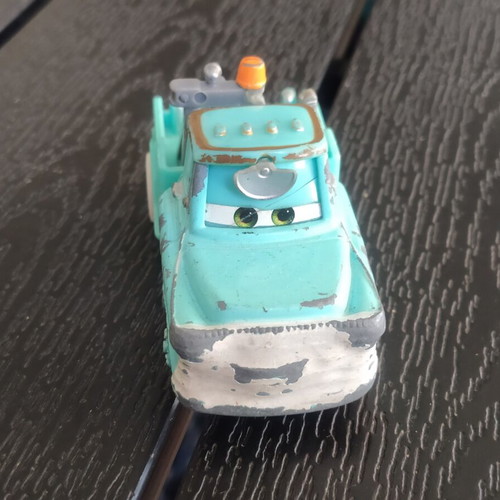 Disney Cars Tow Mater 1:55 used, broken crane