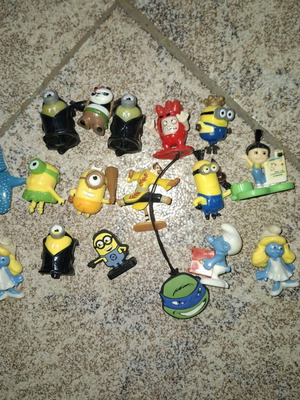 Kinder figures set used