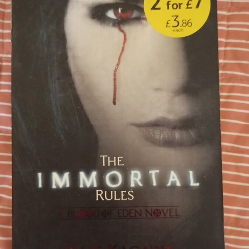 Julie Kagawa Blood of Eden 3 Book Series like new, English