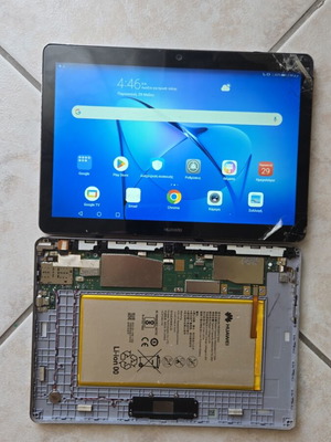 Ταμπλέτες Huawei μεταχειρισμένες, σετ 2, μία με σπασμένη οθόνη