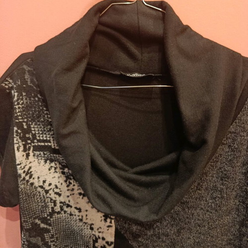 Garantie blouse dress like new, size XL