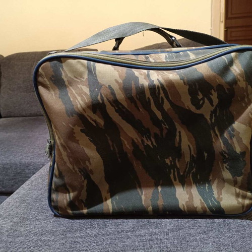 Camouflage bag used, suitable for travel or work, brown and green