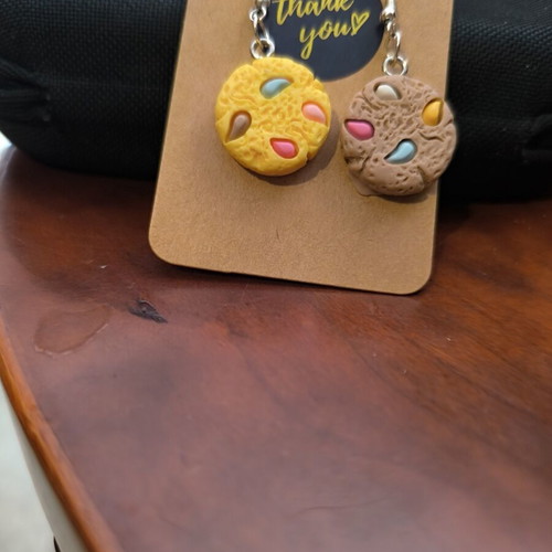 Dangling earrings cookie design new, beige and yellow