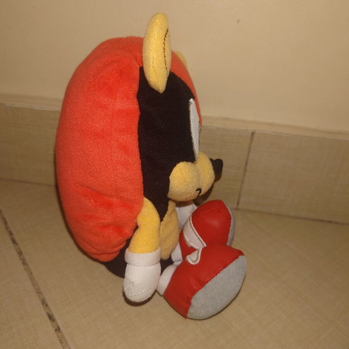 Mighty the Armadillo plush like new