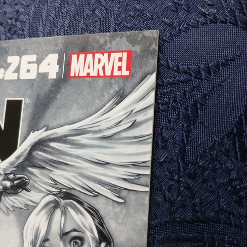 X-men #264 like new with Rafa Sandoval signature