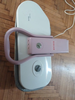 Singer ironing press like new