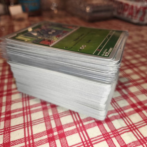 Pokémon bulk 148 single cards from Mega Evolution set like new