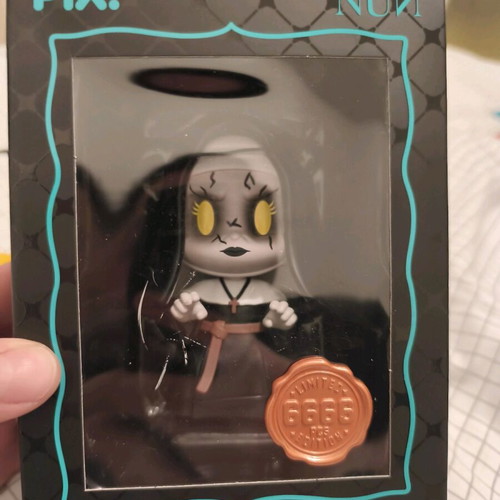 Thrilljoy Pix! Nun like new in box with 2 scratches on window