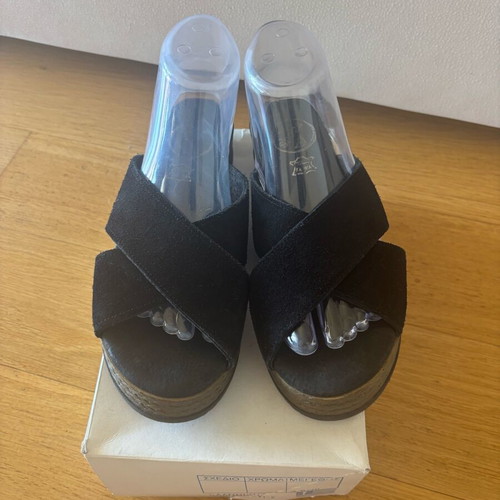 Silia D flatform crisscross sandals size 39 black like new
