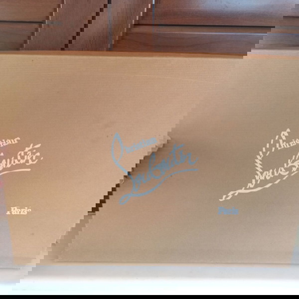 Κουτί Louboutin