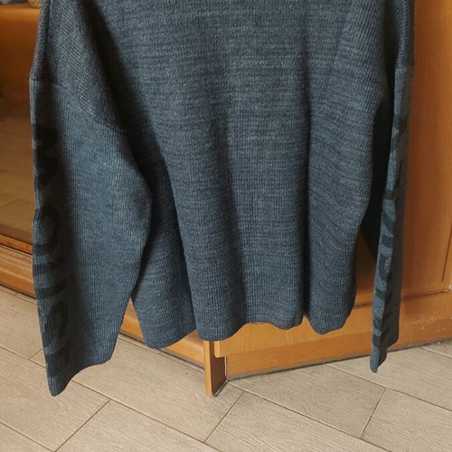 Disney wool pullover like new, size M/L, gray
