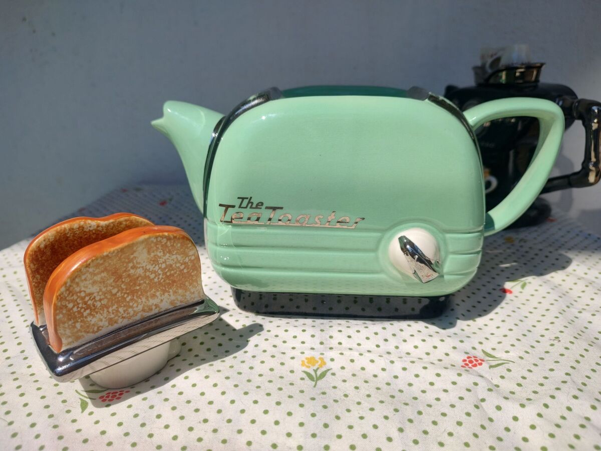 Tea Toaster vintage teapot used from… - € 51,00 - Vendora.cy
