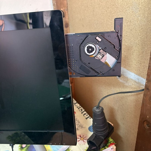 Lenovo C340 All-in-One 20” used, screen needs repair