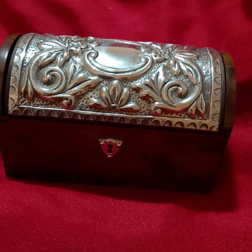 Small jewelry box with 925 silver cover