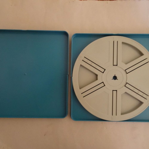 Super 8mm 800ft reel EVV Italy like new in original packaging