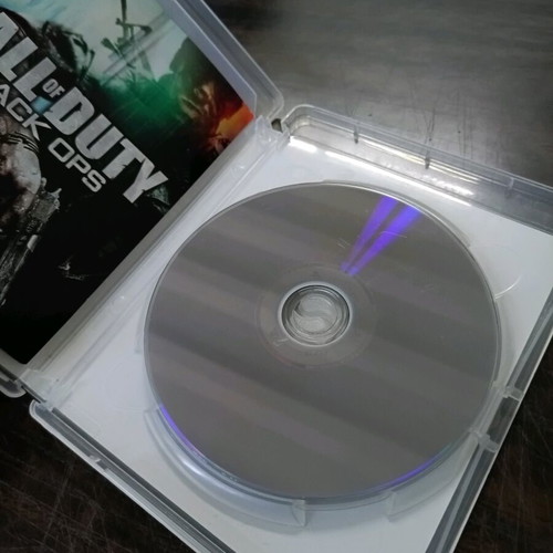 Call of Duty Black Ops PS3 game like new with case and booklet