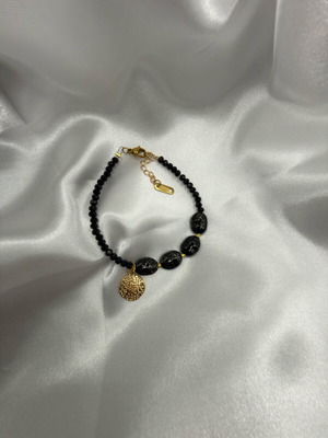 Bracelet new with black beads and sparkling crystals