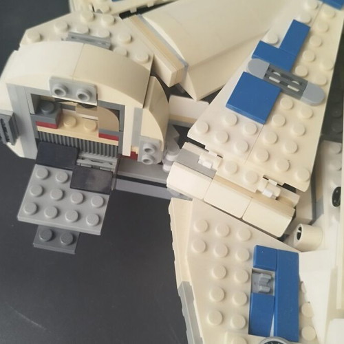 Lego Star Wars 75212 Kessel Run Millennium Falcon used, missing pieces and figures